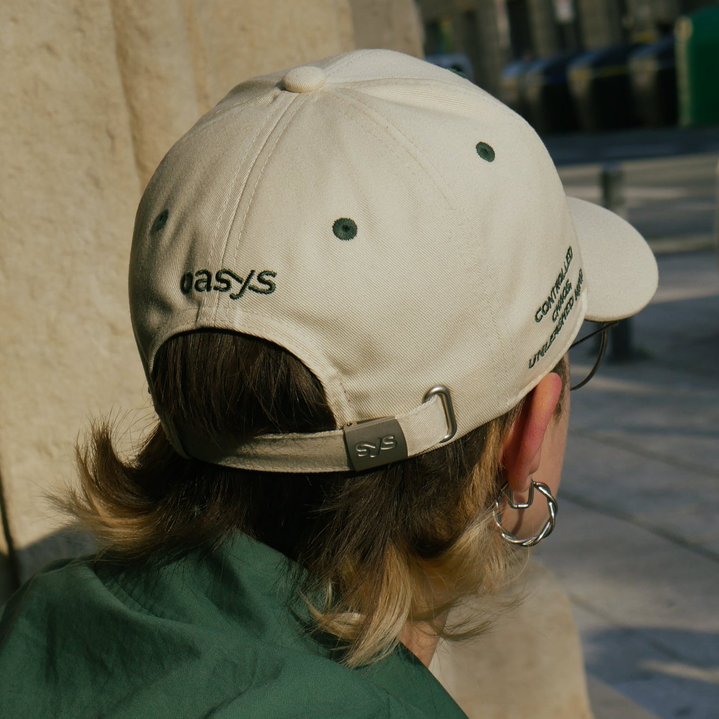 CHAOS CAP